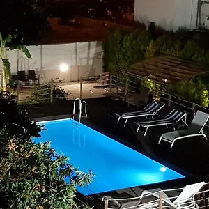 https://il-giardino-di-flora.lecce-hotels.com